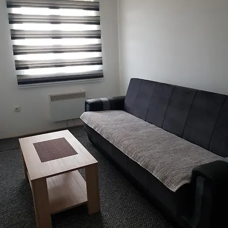 Apartman 32